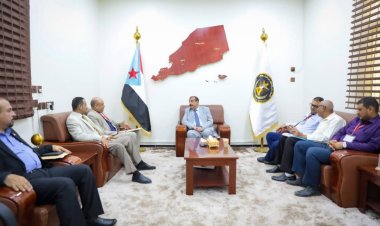 اللواء بن بريك يلتقي وفداً علمياً من الأكاديمية العربية للعلوم الإدارية المالية والمصرفية وجامعة العلوم والتكنولوجيا