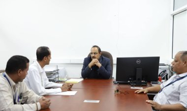 محافظ حضرموت يناقش اوضاع الكهرباء ويتفقد مطار الريان الدولي.