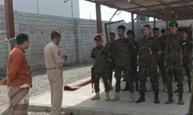 عدن.. العميد بن سلم يُنفذ زيارة ميدانية لعدد من المواقع والنقاط العسكرية بمناسبة عيد الأضحى المبارك