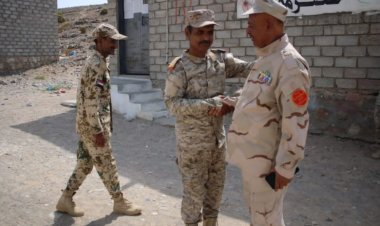 رئيس شعبة الرقابة والتفتيش وممثل العمليات بالمنطقة العسكرية الثانية في زيارة معايدة لأبطال لواء بارشيد