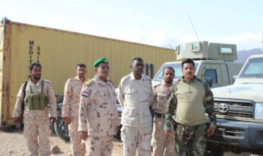 العميد السقطري يتفقد عدد من کتاٸب اللواء الأول مشاة بحري