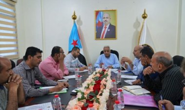 الهيئة القانونية والحقوقية تناقش الجوانب القانونية للأعمال الإنسانية والإغاثية وإعادة الإعمار.