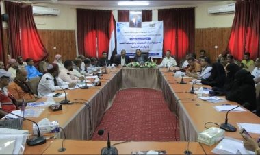 الوكيل العامري يدشن الدورة التدريبية”حقوق وواجبات الجمعيات والمؤسسات الأهلية ومواردها المالية”.