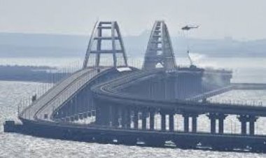 قتيلان مدنيان في هجوم على جسر القرم