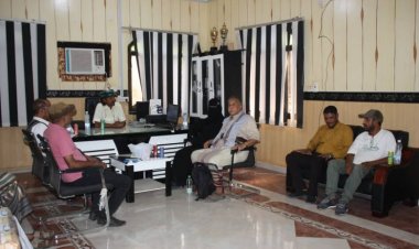 وفد من اتحاد الجمعيات والمؤسسات الخيرية يزور محافظة أبين ويلتقي بعدد من منظمات المجتمع المدني