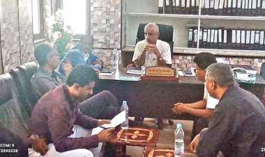 بتوجيهات المحافظ شبوة .. اللجنة المكلفة تدعو من منحوا أراضي استثمارية لمراجعة هيئة الاستثمار خلال شهر من تاريخه