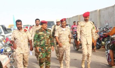 قائد خفر سواحل حضرموت يتفقد قوات قطاع الشحر