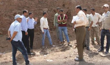 الضالع..تسليم عدد من المشاريع الجديدة لصيانة وتأهيل الطرق الحضرية للجهات المنفذة