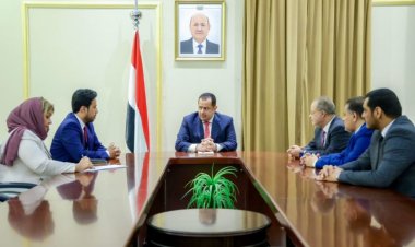 رئيس مجلس الوزراء يجتمع برئاسة هيئة التشاور والمصالحة