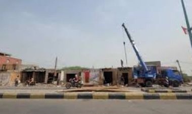 مكتب أشغال المخا يواصل حملة إزالة الاستحداثات العشوائية