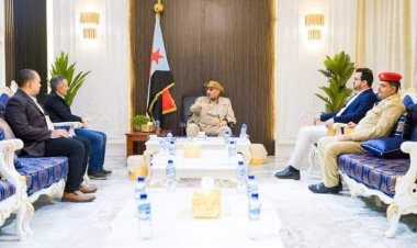 الرئيس القائد عيدروس الزُبيدي يطّلع على خطط الهيئة الوطنية للإعلام الجنوبي وآليات توسيع نشاطها