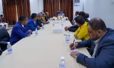 خلال لقائه قيادة انتقالي حضرموت.. اللواء الركن البحسني يؤكد أهمية التمسّك بالثوابت الوطنية الجنوبية