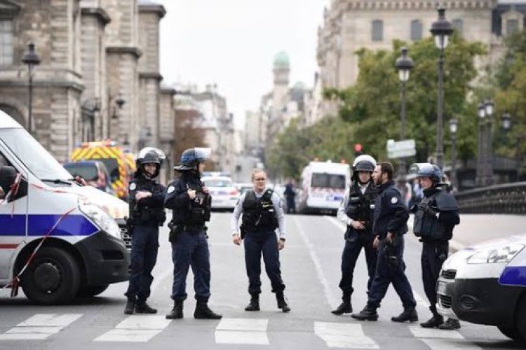 شرطة باريس: فرض حالة الطوارئ أو حظر التجول ليسا ضرورين حتى الآن