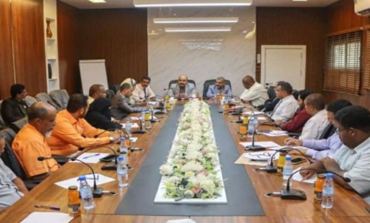 مكتب وزارة التربية والتعليم بساحل حضرموت ينظم اللقاء التشاوري الأول لإعداد الخطة الاستراتيجية لمكتب الوزارة.