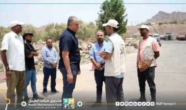 الماس يطلع على سير العمل بمحطة الوزن المحوري المتنقلة في لحج