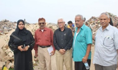 نيابة الصناعة والتجارة تصدر قرار بإتلاف 10927 كرتون معجون طماطم تالف لسوء التخزين