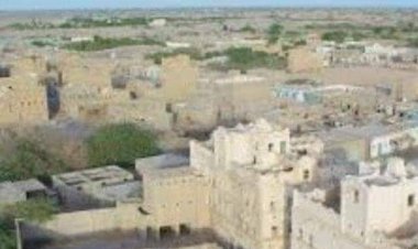 مشائخ واعيان قبيلة أهل العفو باكازم يهنئنون الأستاذ حسن غيثان بمناسبة تعيينه رئيساً لانتقالي أبين.