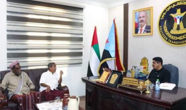 مقادمة قبيلتي السومحي وبلحمر يزورون مقر انتقالي حضرموت ويعلنون رفضهم لمحاولات سلخ المحافظة عن هويتها الجنوبية