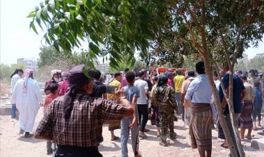 تشييع جثمان “فاطمة محمد ” بالعاصمة عدن