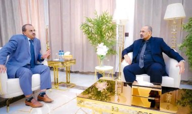 الرئيس القائد عيدروس الزُبيدي يجدد مساندته لجهود تحرير محافظة البيضاء من الاحتلال الحوثي وتطهيرها من الإرهاب