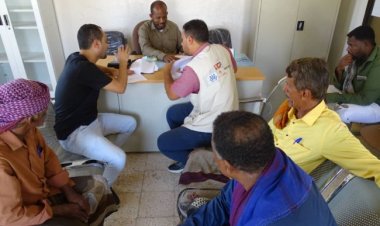 صحة حضرموت الساحل يتسلم مبدئيا مشروع توريد وتركيب منظومة الطاقة الشمسية لمستشفى الفقيد الشاذلي بمديرية حجر