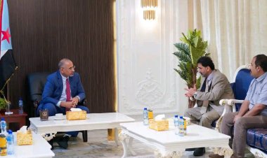 الرئيس الزُبيدي يطلع على الجهود التي تبذلها شركة الغاز للحفاظ على استقرار السوق المحلية.