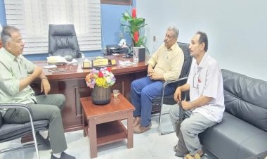 عدن.. الجاوي يطلع على استعدادات تربية المعلا للعام الدراسي الجديد