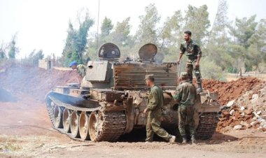 إصابة مدني جراء قذائف في غرب سوري