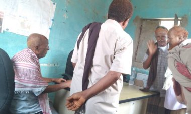 يرافقه المدير السياسي للمجلس رئيس انتقالي طور الباحة يلتقي بقائد المنطقة الأمنية الثانية ومدير شرطة المديرية