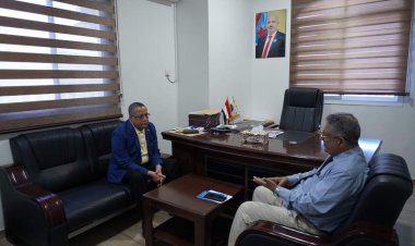 الخُبجي يناقش مع وكيل وزارة الزراعة قضايا الجمعيات التعاونية الزراعية الجنوبية