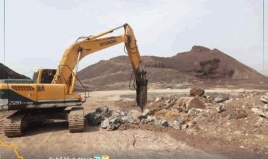 صندوق الطرق يواصل تمويل الأعمال بمنحنيات العرقوب في أبين