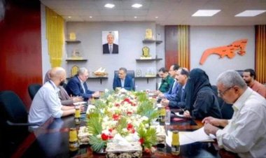 محافظ العاصمة عدن يدعو إلى تحرك جاد ومؤتمر إقليمي لمعالجة أزمة الهجرة غير الشرعية