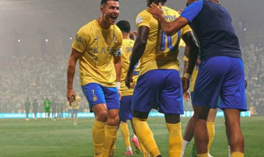 النصر يضرب الأهلي برباعية في دوري روشن السعودي