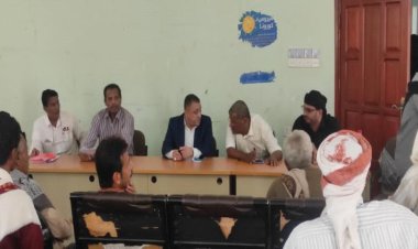 محافظ أبين يدعو لتشكيل لجنة لحل مشاكل الصيادين