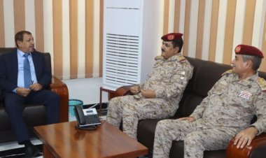 رئيس مجلس القضاء الأعلى يلتقي وزير الدفاع ويناقش معه أوضاع القضاء العسكري