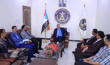 فريق هيئة الرئاسة يتفقد سير العمل في مقر قيادة انتقالي محافظة شبوة