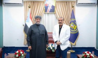 اللواء بن بريك يستقبل رئيس مركز عدن الدولي الحديث للتحكيم وتسوية المنازعات