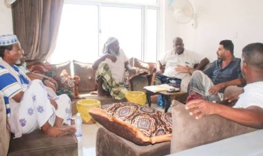 القائم بأعمال رئيس الإتحاد التعاوني السمكي الجنوبي يلتقي “مجلس إدارة جمعية صيادي بروم”