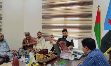 رئيس انتقالي حضرموت يلتقي وجاهات من قبائل بلعبيد للتحضير لعقد لقائها القبلي الموسع