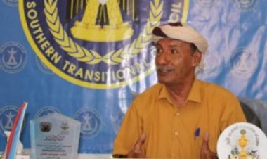 رئيس انتقالي المكلا  يصل المكلا قادماً من دولة الإمارات العربية المتحدة