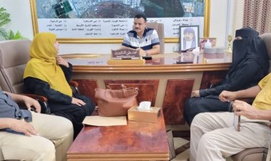 مدير عام المنصورة يناقش الإشكاليات التي تعيق العملية التعليمية بالمديرية