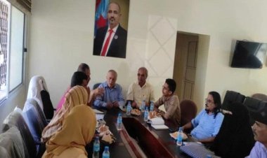 نقيب الصحفيين الجنوبيين يناقش اوضاع نقابة الصحفيين في لحج