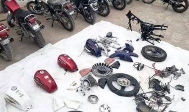 مركز شرطة فوة بالمكلا يضبط عصابة محترفة بسرقة الدراجات النارية