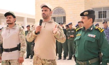 قائد اللواء الثاني دفاع شبوة يشيد بالحملة الأمنية لمنع حمل السلاح في عتق