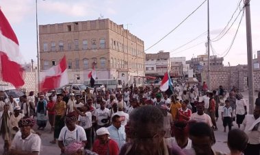 فريق الهلال بغيل باوزير يختتم احتفالاته بذكرى اليوبيل الذهبي لتأسيسه المتزامنة مع الذكرى الستين لثورة الرابع عشر من أكتوبر