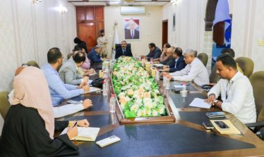 وزير النقل يزور هيئة الطيران المدني ويرأس اجتماعاً بقيادتها لمناقشة سير اعمال ونشاطات الهيئة