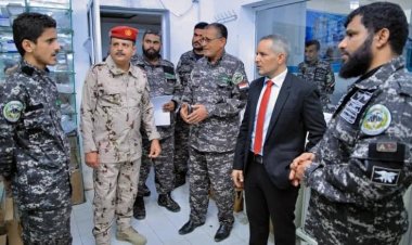 اليافعي والنقيب يناقشان مع قيادة قوات المنشآت تنظيم الإعلام العسكري والأمني