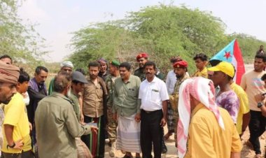 انتقالي حضرموت يتفقد المناطق المنكوبة بـتيج في الريدة