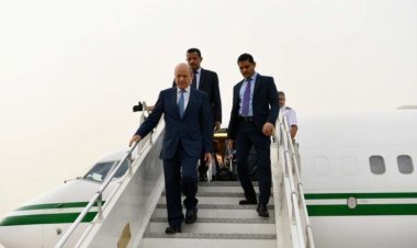 رئيس مجلس القيادة الرئاسي يعود الى العاصمة عدن