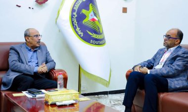 رئيس الجمعية الوطنية يطّلع على الجهود الجارية لإنشاء أول جامعة للذكاء الاصطناعي بلحج